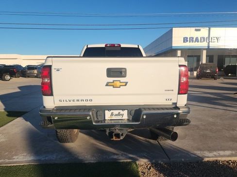 Used 2017 Chevrolet Silverado 2500 LTZ w/ Duramax Plus Package image 5