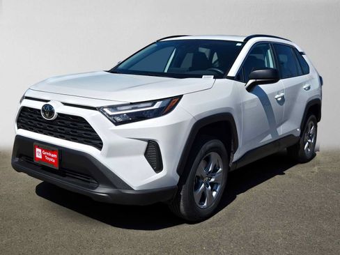 Certified 2025 Toyota RAV4 LE AWD/4WD image 9