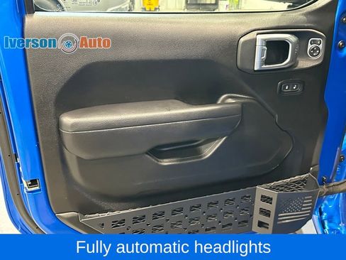 Used 2024 Jeep Gladiator Mojave w/ Convenience Group image 15