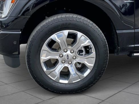 Certified 2022 Ford F150 Platinum w/ Equipment Group 701A High image 11