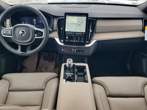 New 2026 Volvo XC90 B6 Ultra w/ Protection Package image 27