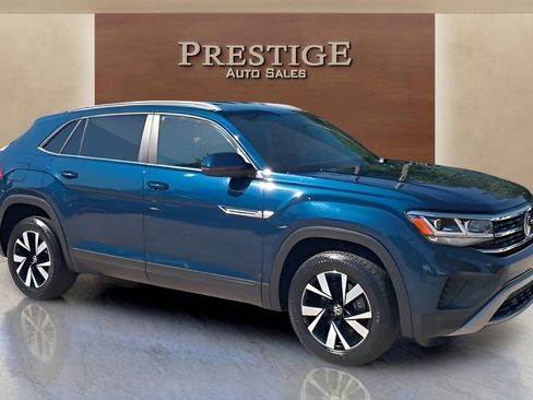 Used 2021 Volkswagen Atlas Cross Sport SE FWD image 14