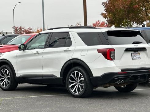 Used 2020 Ford Explorer ST w/ Premium Technology Package image 6