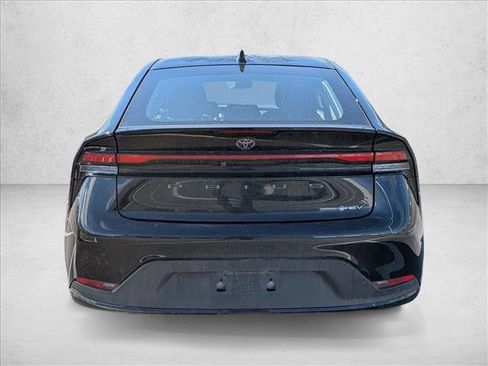 Used 2025 Toyota Prius LE image 6