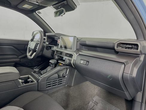 Used 2025 Toyota 4Runner TRD Off-Road image 30