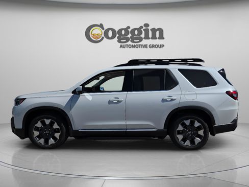New 2026 Honda Pilot Elite image 2