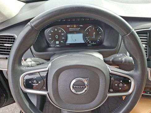 Used 2016 Volvo XC90 T6 Momentum w/ Momentum Plus Package image 20