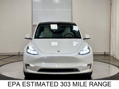 Used 2023 Tesla Model Y Performance AWD/4WD image 3