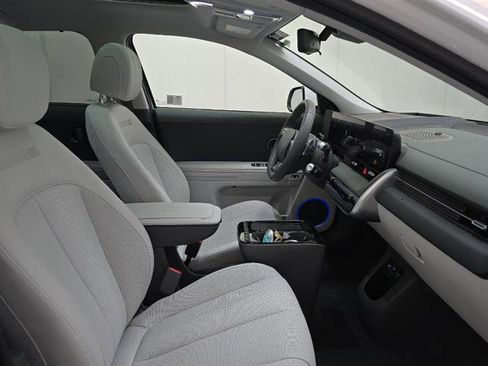 Used 2025 Hyundai Ioniq 5 Limited image 8