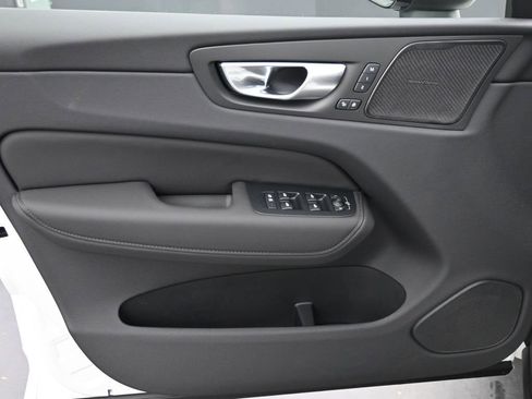 New 2026 Volvo XC60 B5 Ultra w/ Protection Package Premier image 10