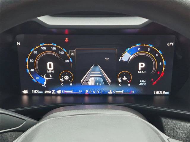 Used 2025 Chevrolet Colorado Trail Boss AWD/4WD image 11