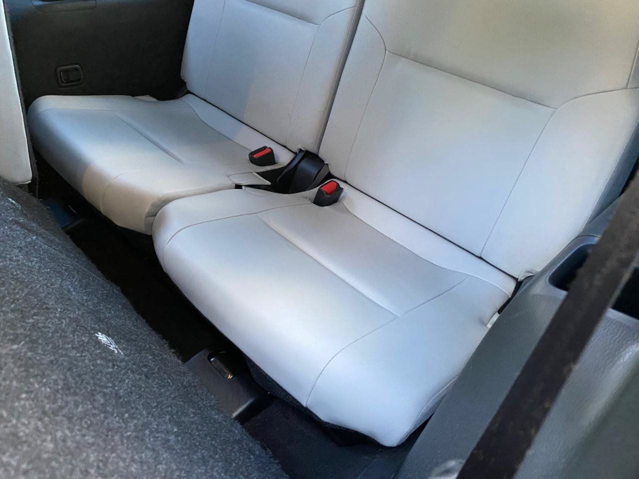 Used 2025 Mitsubishi Outlander SE FWD image 47