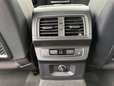 Used 2018 Audi Q5 2.0T Premium Plus image 29