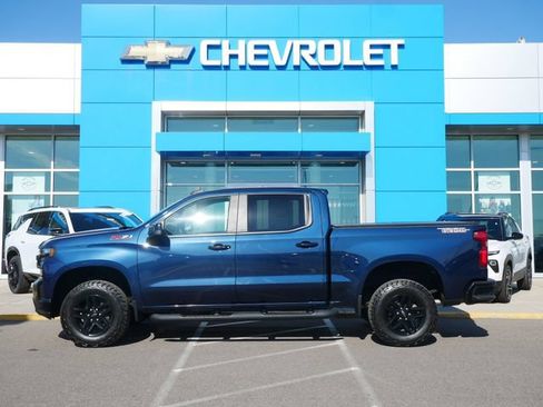 Used 2021 Chevrolet Silverado 1500 LT Trail Boss w/ Bed Protection Package AWD/4WD image 4