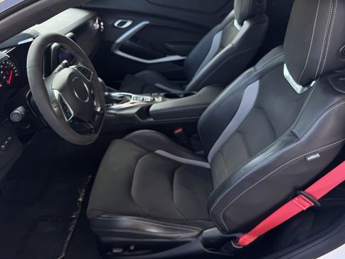 Used 2021 Chevrolet Camaro SS image 14