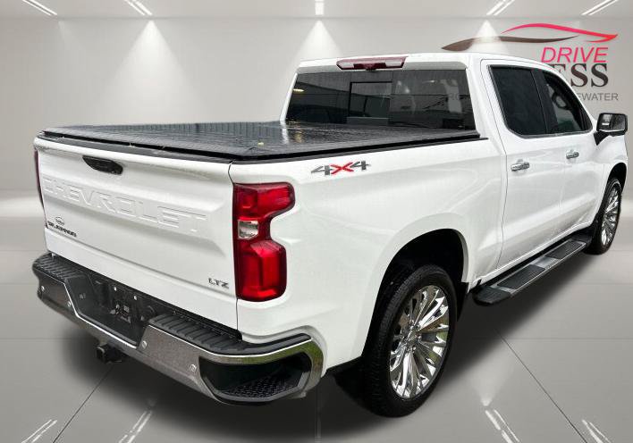 Used 2023 Chevrolet Silverado 1500 LTZ w/ Technology Package AWD/4WD image 10