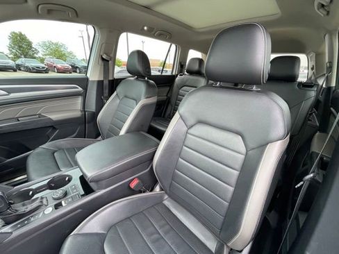 Used 2022 Volkswagen Atlas SEL Premium AWD/4WD image 18