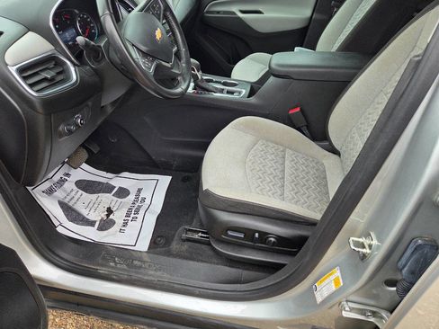 Used 2022 Chevrolet Equinox LT image 12