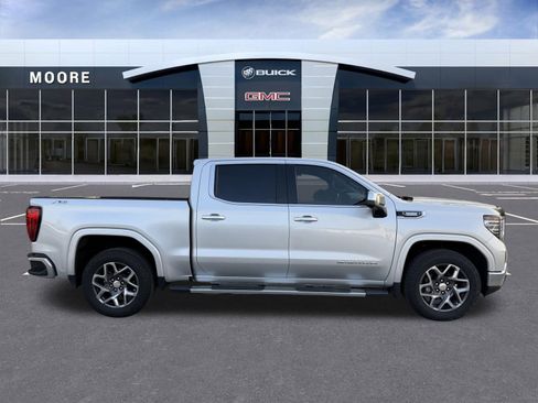 Used 2022 GMC Sierra 1500 SLT w/ SLT Premium Plus Package image 2