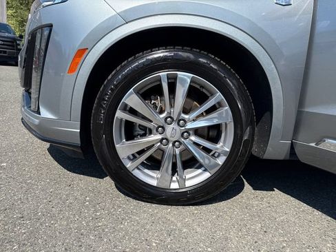 Used 2023 Cadillac XT6 Premium Luxury AWD/4WD image 29