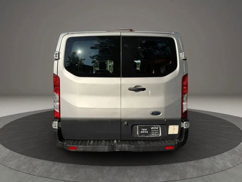 Used 2017 Ford Transit 150 130 Low Roof RWD image 5
