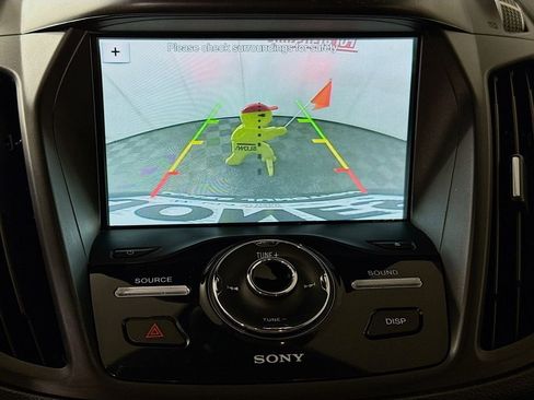 Used 2017 Ford Escape Titanium image 5