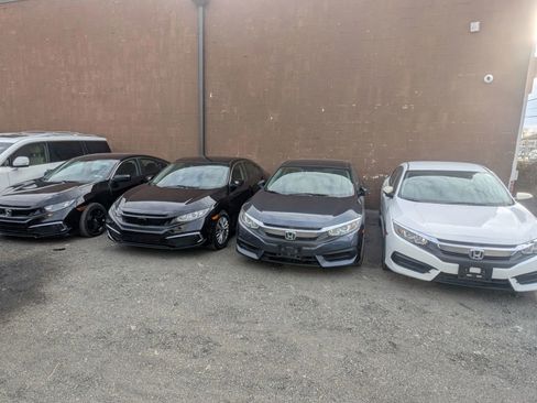 Used 2020 Honda Civic LX image 3