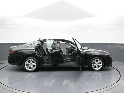 Used 2024 Honda Accord LX image 41