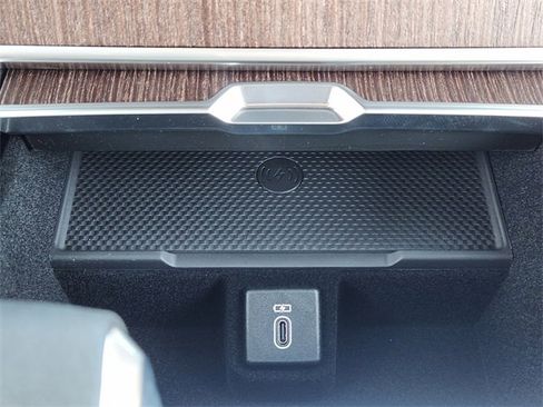 New 2026 Land Rover Range Rover SE image 14