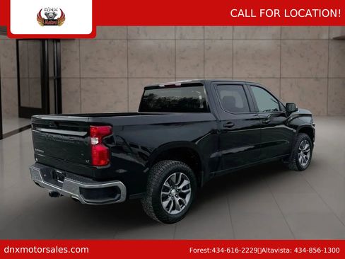 Used 2022 Chevrolet Silverado 1500 LT w/ Z71 Off-Road Package image 5