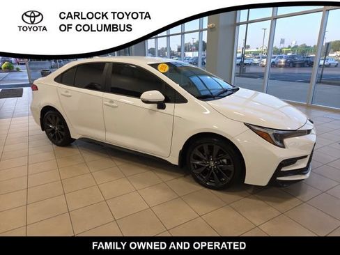 Used 2026 Toyota Corolla SE FWD image 6
