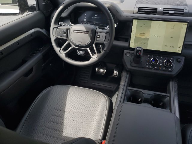 New 2026 Land Rover Defender 110 AWD/4WD image 15