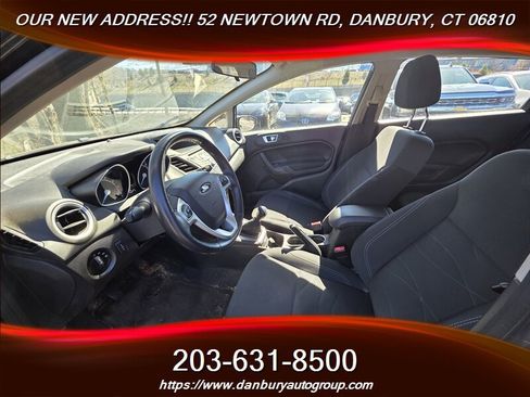 Used 2016 Ford Fiesta SE FWD image 5