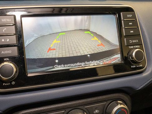 Used 2023 Nissan Versa SV image 12