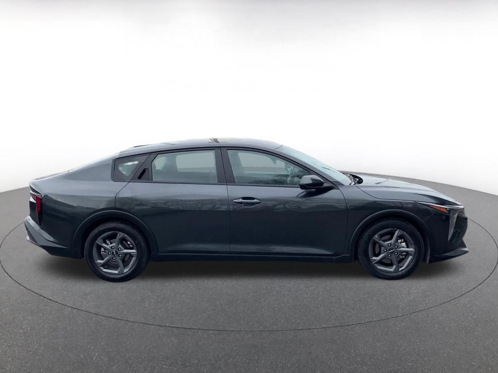 Used 2025 Kia K4 FWD image 15