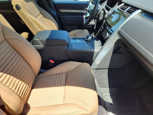 New 2026 Land Rover Discovery Dynamic SE AWD/4WD image 3