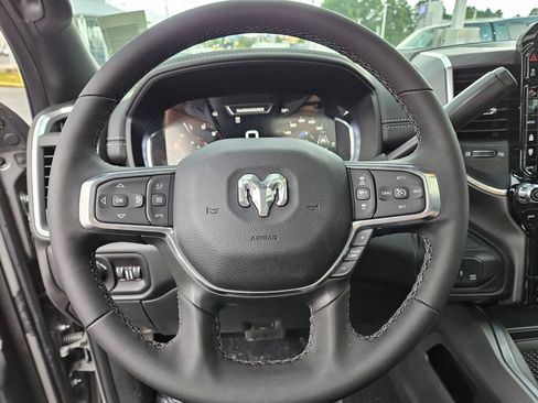 New 2026 RAM 2500 Laramie AWD/4WD image 19