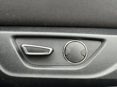 Used 2019 Ford Mustang GT image 33