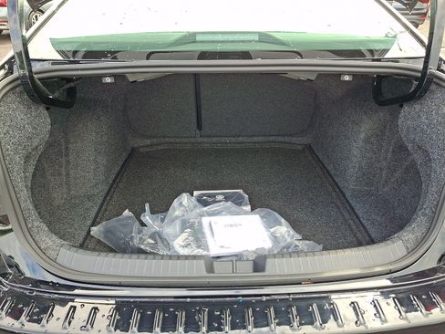 Certified 2026 Volkswagen Jetta SE FWD image 28
