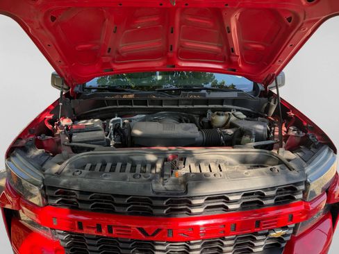 Used 2019 Chevrolet Silverado 1500 Custom AWD/4WD image 24