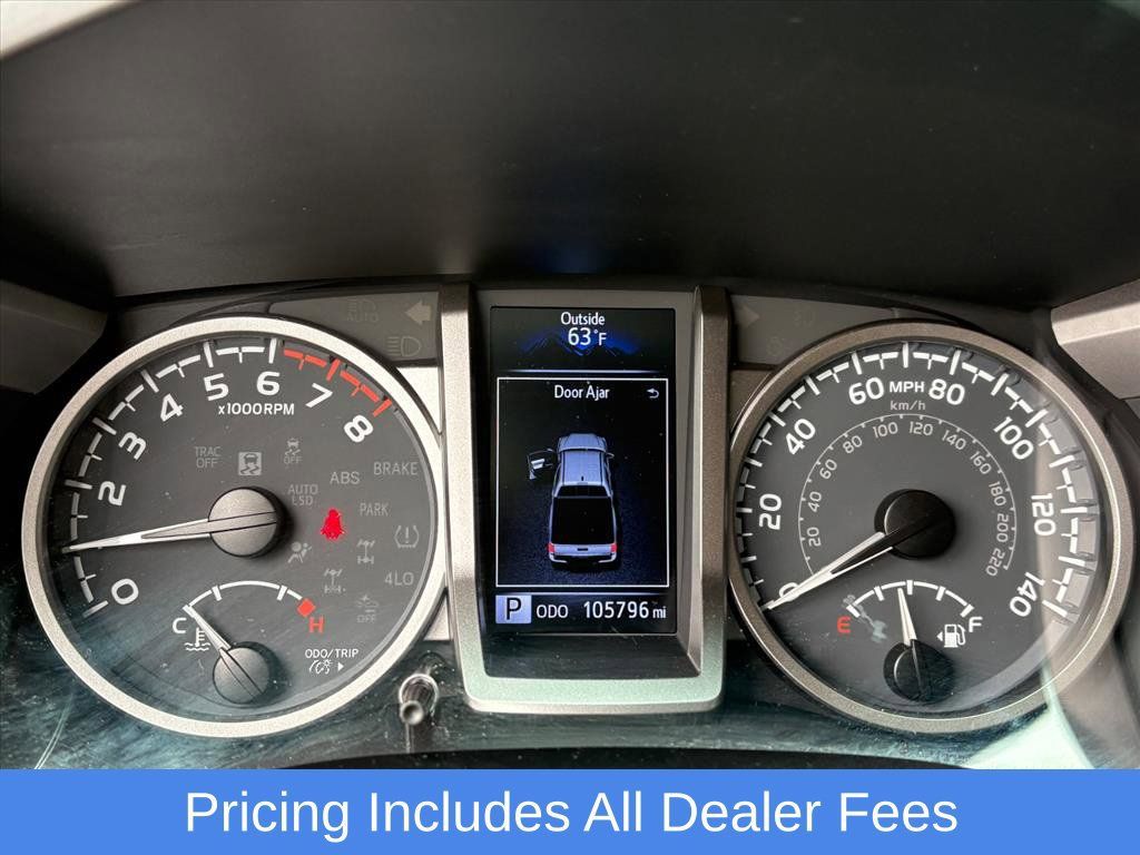 Used 2022 Toyota Tacoma SR5 AWD/4WD image 9