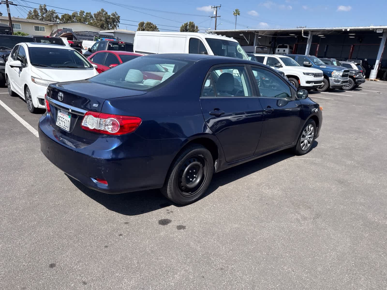 Used 2013 Toyota Corolla LE FWD image 13
