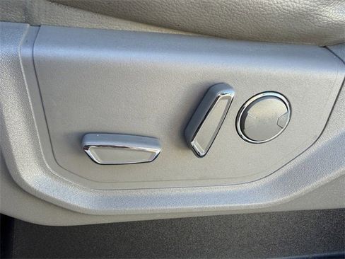 Used 2016 Ford F150 Lariat image 28