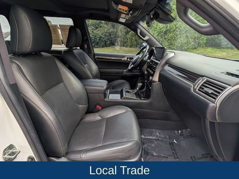Used 2023 Lexus GX 460 Luxury w/ Sport Design Package AWD/4WD image 12