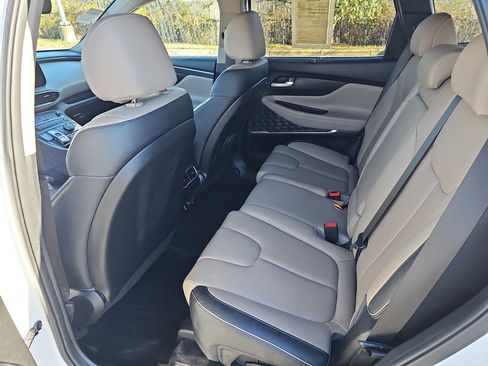 Used 2023 Hyundai Santa Fe Limited image 15
