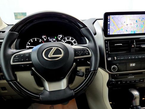 Used 2023 Lexus GX 460 Premium w/ Premium Package image 28