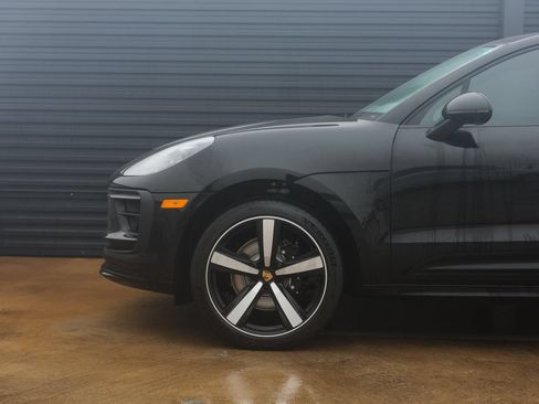 Certified 2026 Porsche Macan S AWD/4WD image 11