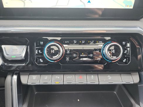 New 2026 GMC Sierra 2500 Denali w/ Denali Reserve Package image 22