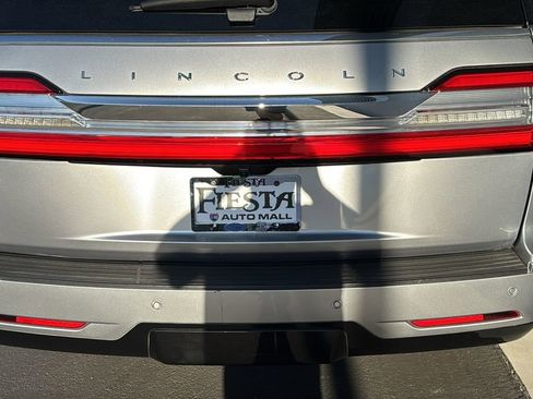 Used 2021 Lincoln Navigator L Reserve w/ Luxury Package AWD/4WD image 8