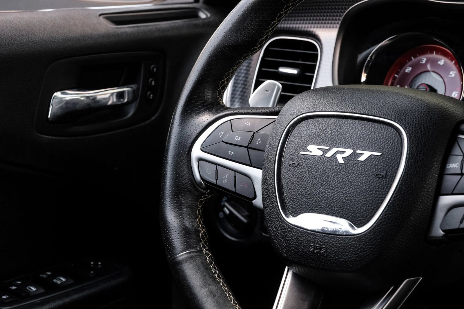 Used 2016 Dodge Charger SRT Hellcat w/ Harman/Kardon Audio Group RWD image 18